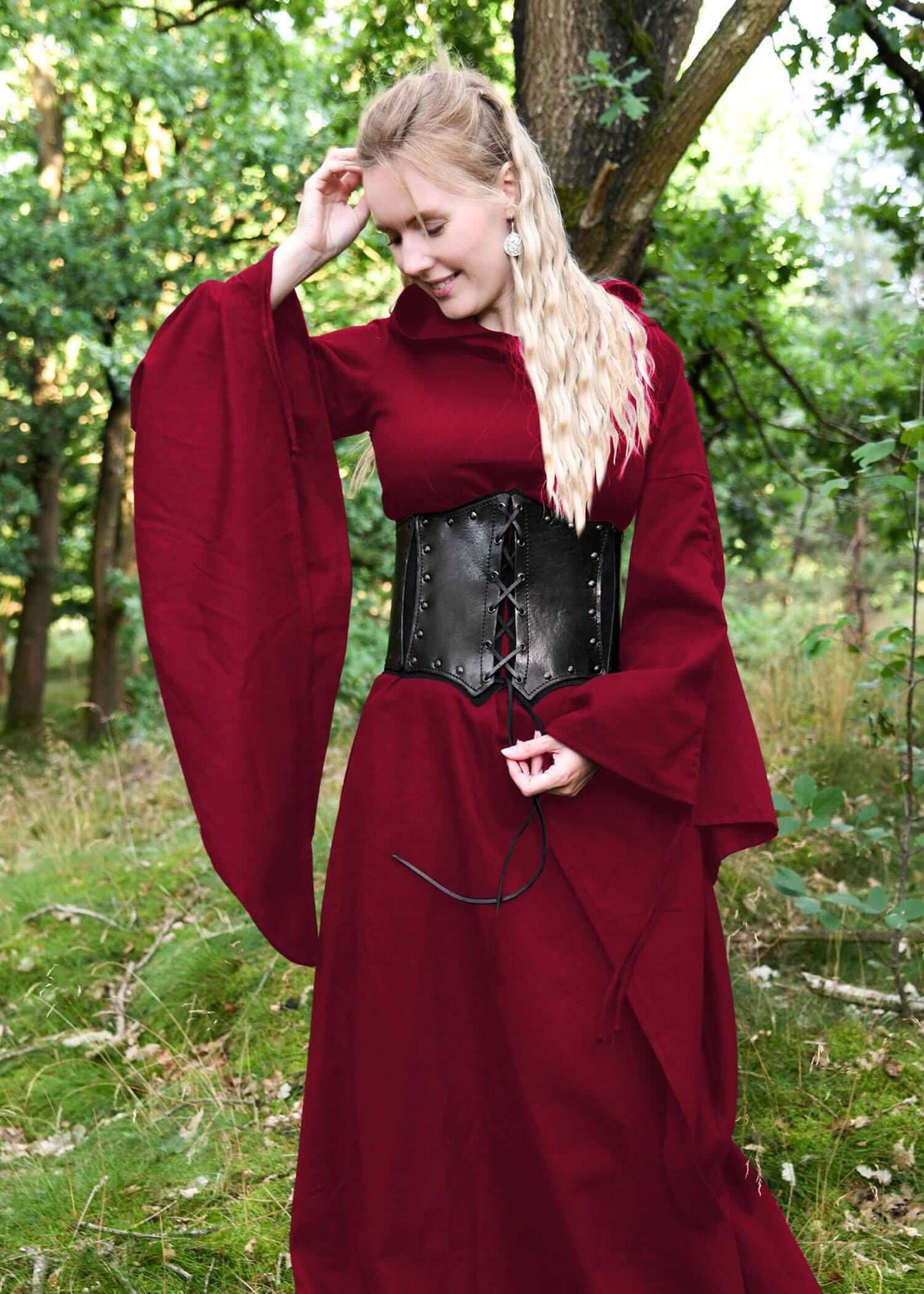 MEDIEVAL LARP DRESS WITH TRUMPET SLEEVES AND HOOD, BORDEAUX - Game On Board