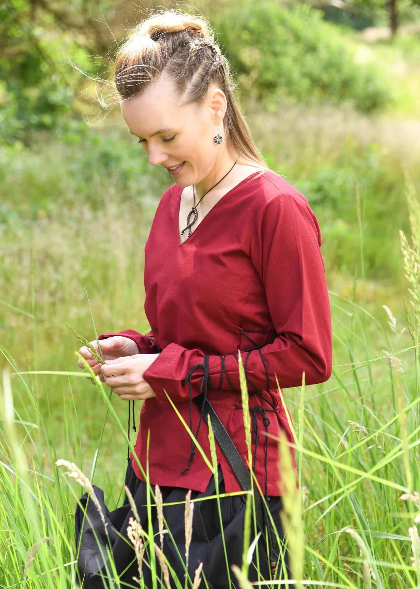 MEDIEVAL BLOUSE WITH LACES - WOMEN'S LARP SHIRT - BORDEAUX - Game On Board