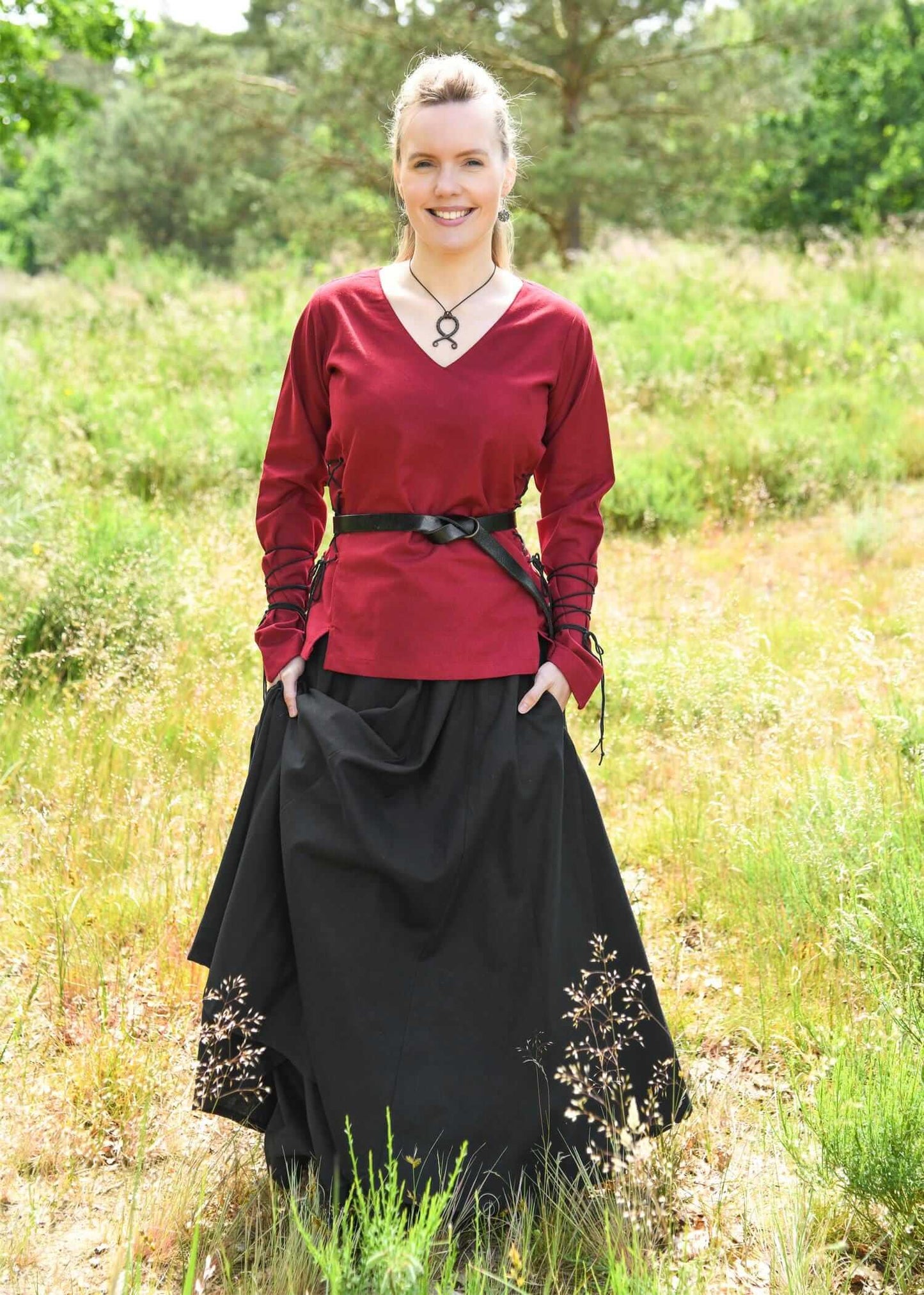MEDIEVAL BLOUSE WITH LACES - WOMEN'S LARP SHIRT - BORDEAUX - Game On Board