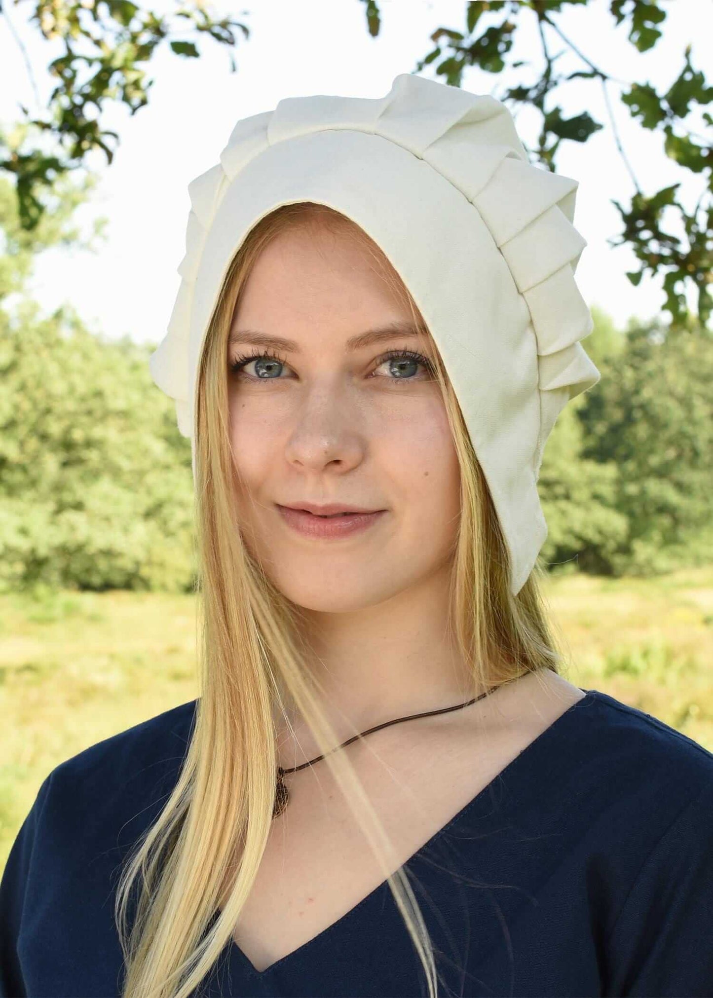 AUTHENTIC MEDIEVAL HOOD WITH PLEATS - Game On Board