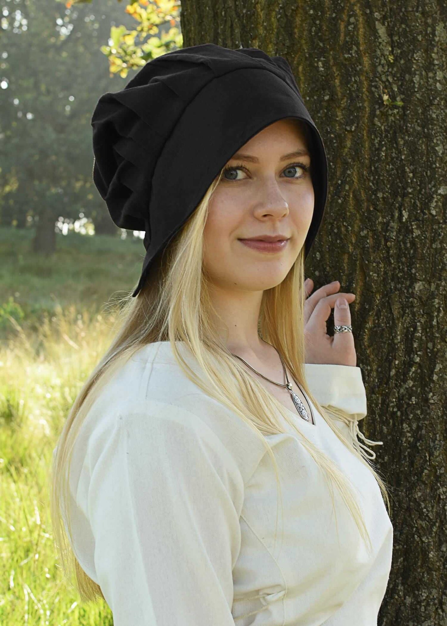 AUTHENTIC MEDIEVAL HOOD WITH PLEATS - Game On Board