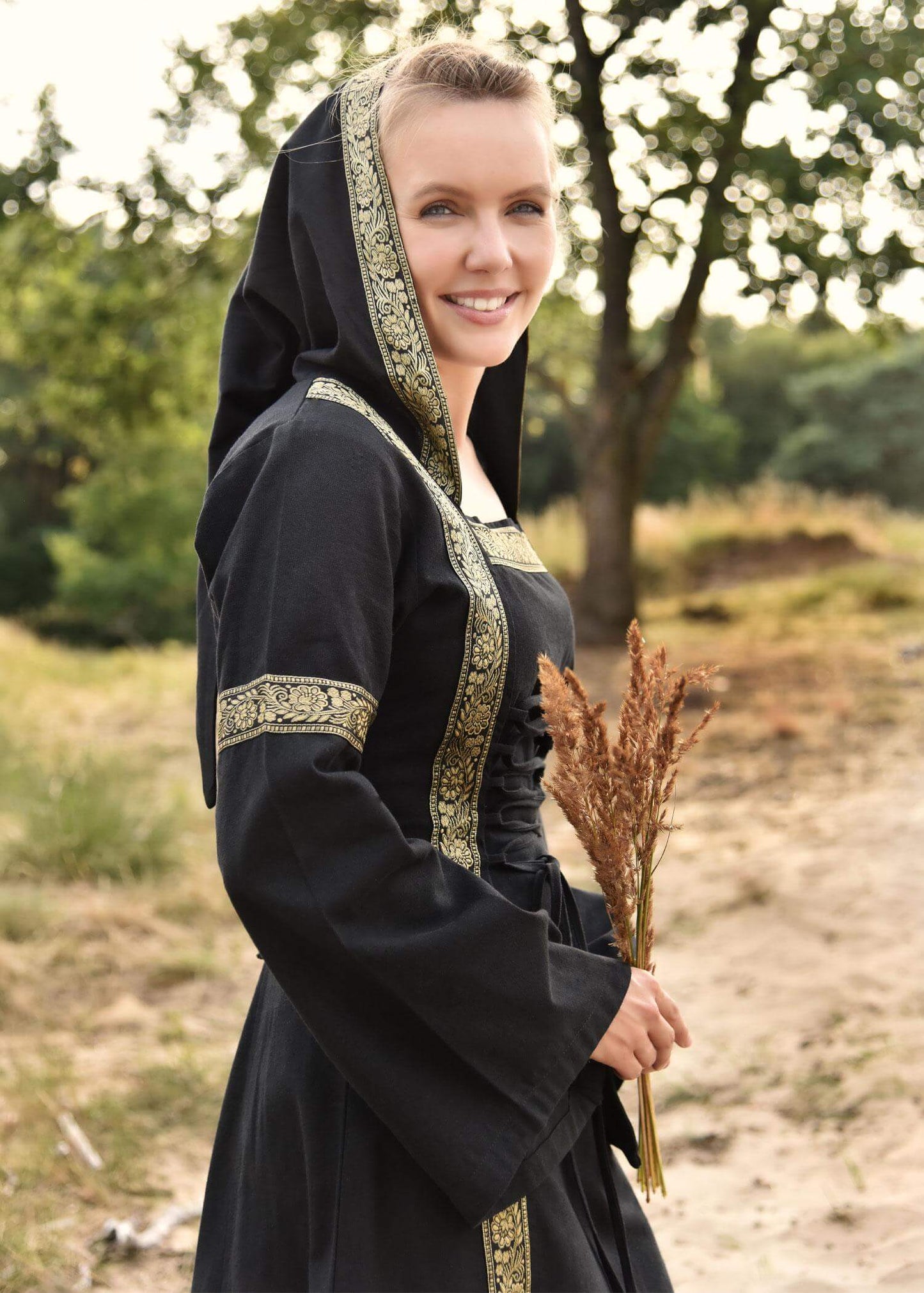 MEDIEVAL DRESS ELEANOR WITH HOOD, BLACK - Game On Board