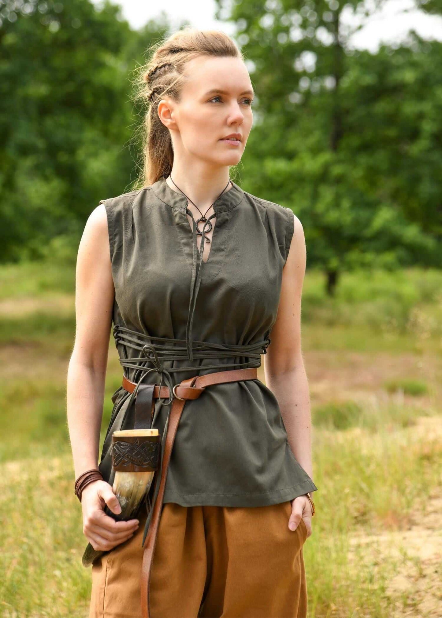 MEDIEVAL LARP BLOUSE FOR HISTORICAL REENACTMENTS, SLEEVELESS, OLIVE GREEN - Game On Board
