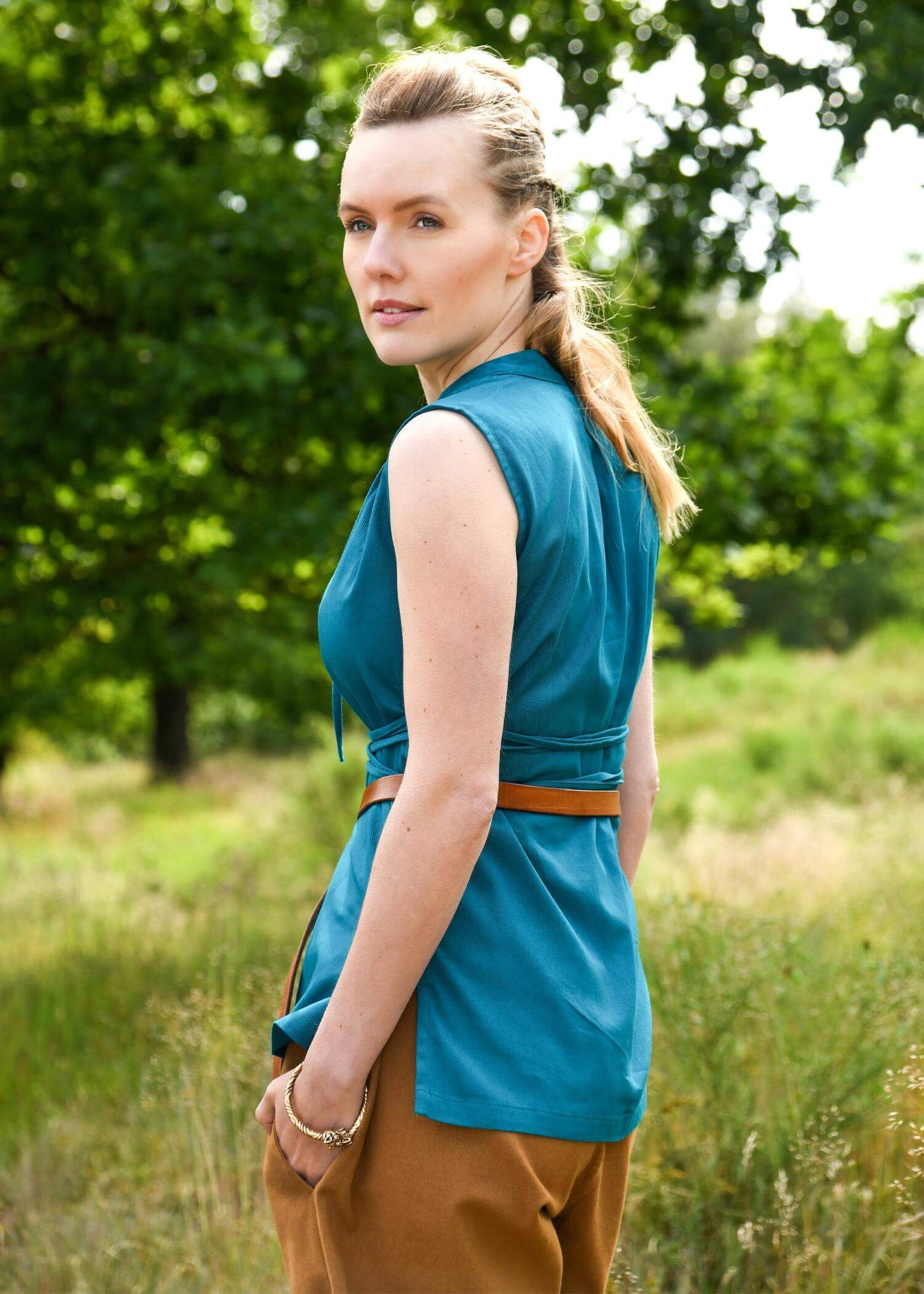MEDIEVAL LARP BLOUSE FOR HISTORICAL REENACTMENTS, SLEEVELESS - NAVY BLUE - Game On Board