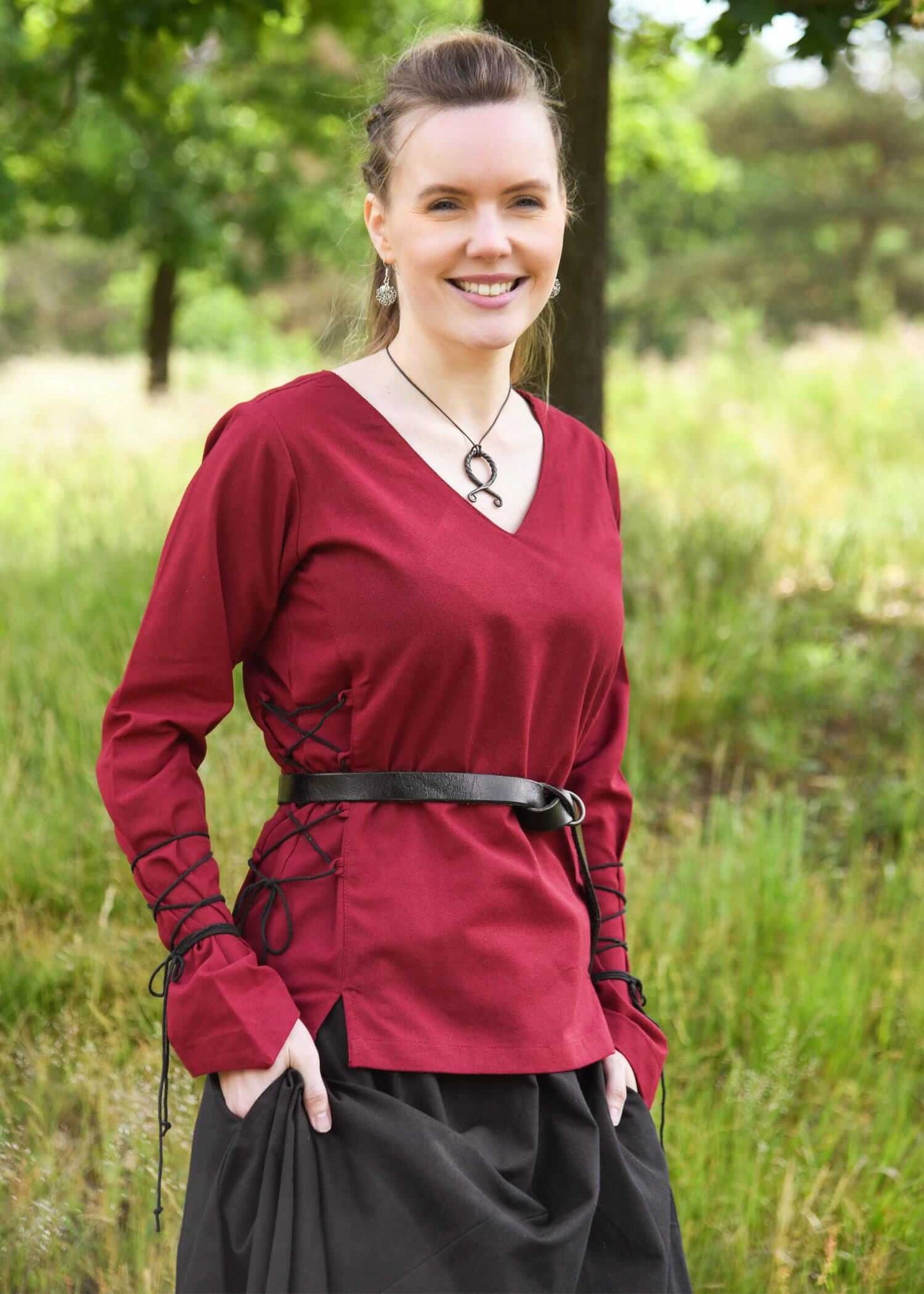 MEDIEVAL BLOUSE WITH LACES - WOMEN'S LARP SHIRT - BORDEAUX - Game On Board