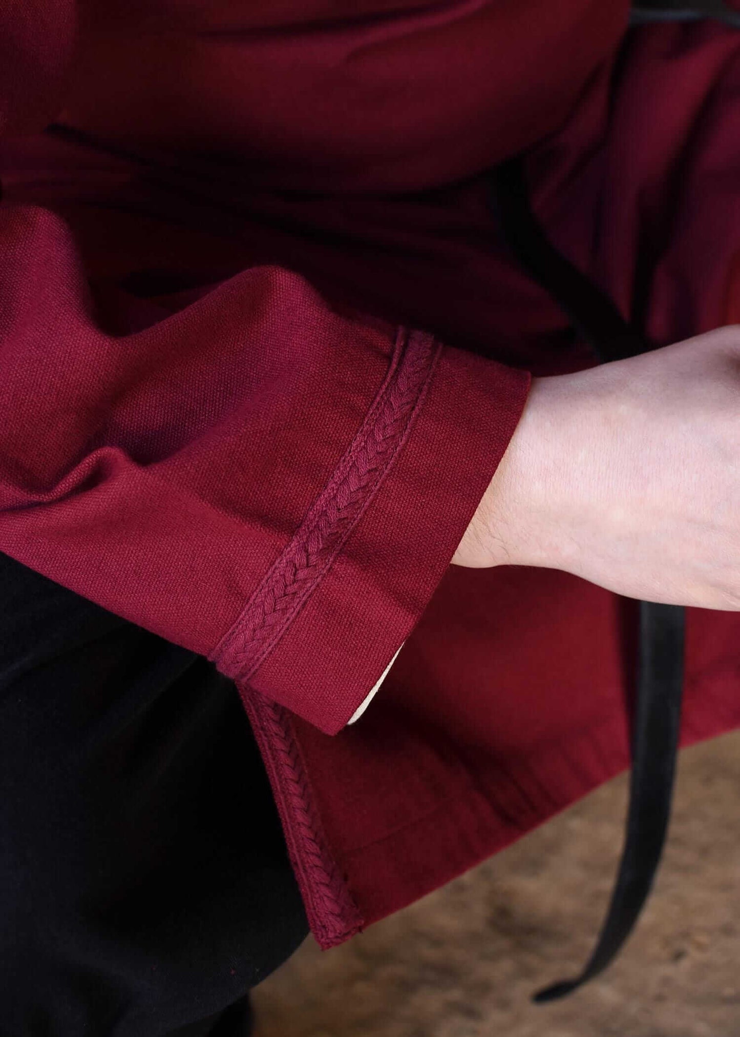 MEDIEVAL TUNIC FOR LARP WITH TRIM - WINE RED - Game On Board