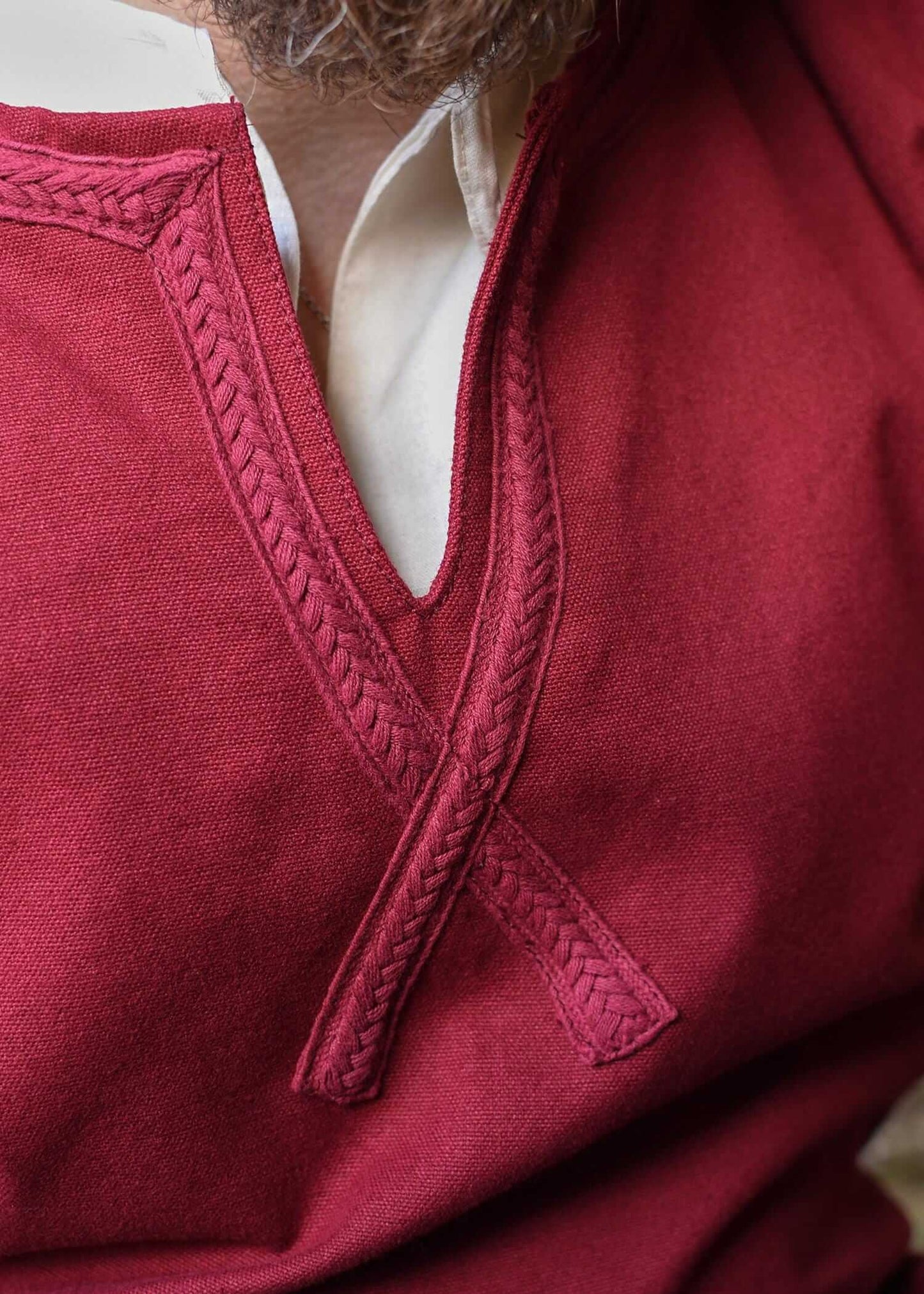 MEDIEVAL TUNIC FOR LARP WITH TRIM - WINE RED - Game On Board
