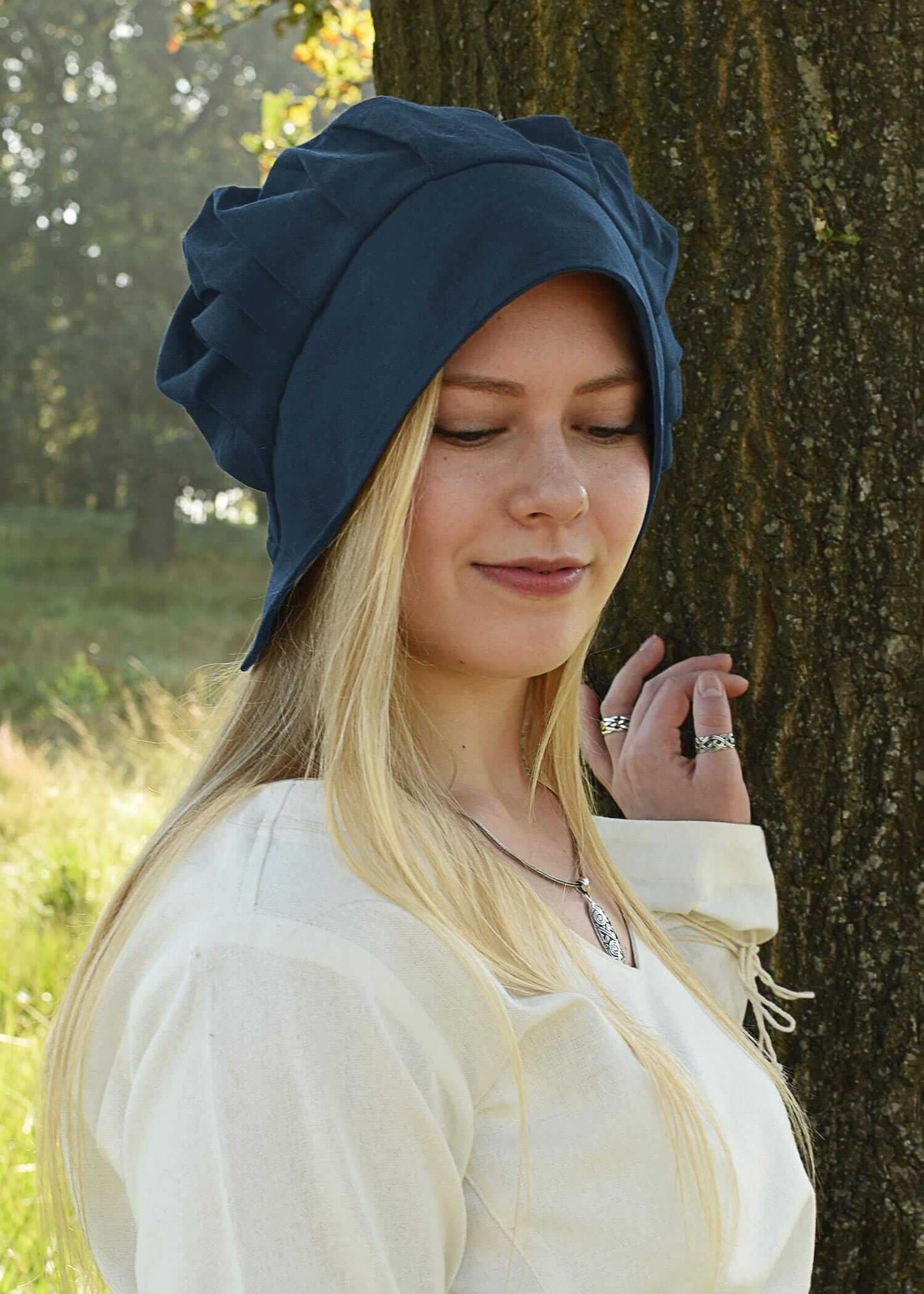 AUTHENTIC MEDIEVAL HOOD WITH PLEATS - Game On Board